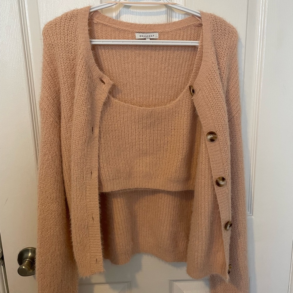 Dusty Rose two-piece tank & cardigan set. Size Small. Brand: Crescent